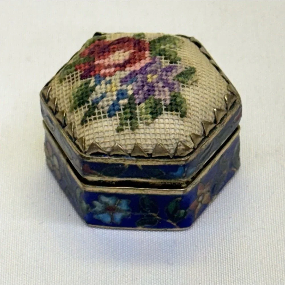 VTG Trinket Pill Gift Box Needlepoint Petti Point Cloisonne Hexagon Brass Box